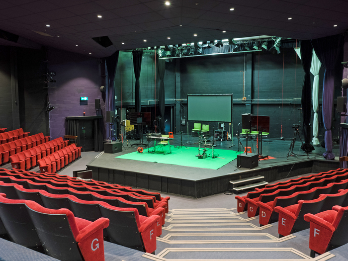 What Are The Types Of Theatre Stages And Auditoria
