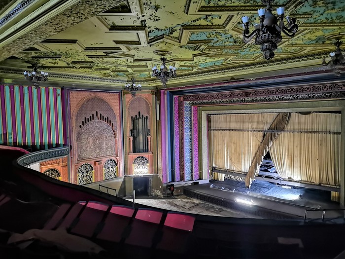 Auditorium of Walthamstow Granada with its intricate plasterwork