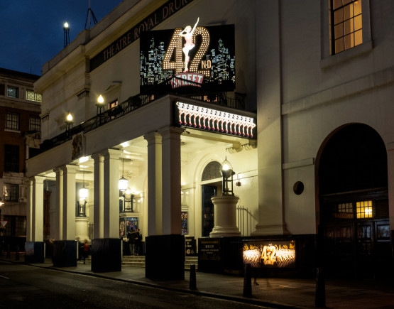 2017_TheatreRoyalDruryLane_exterior