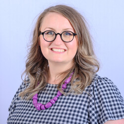 Hannah Robinson-Smith headshot